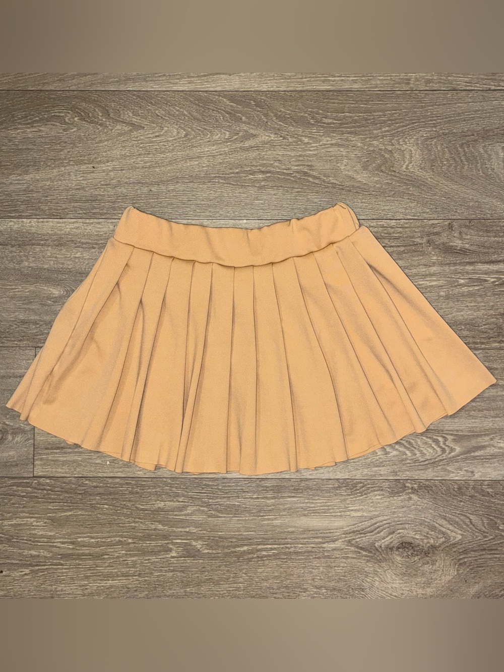 Pleated Mini Skirt in Khaki